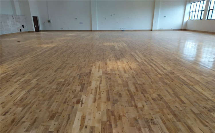 體育木地板如何穩定?