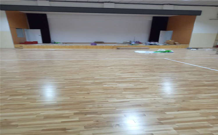 22厚乒乓球館木地板怎么維修?