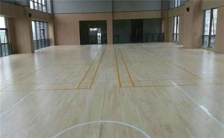 楓木羽毛球館木地板單層龍骨結構